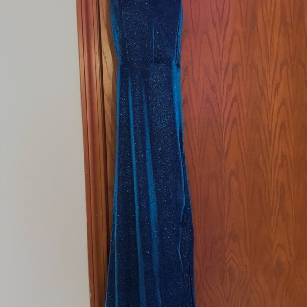 Elegant Blue Evening Gown